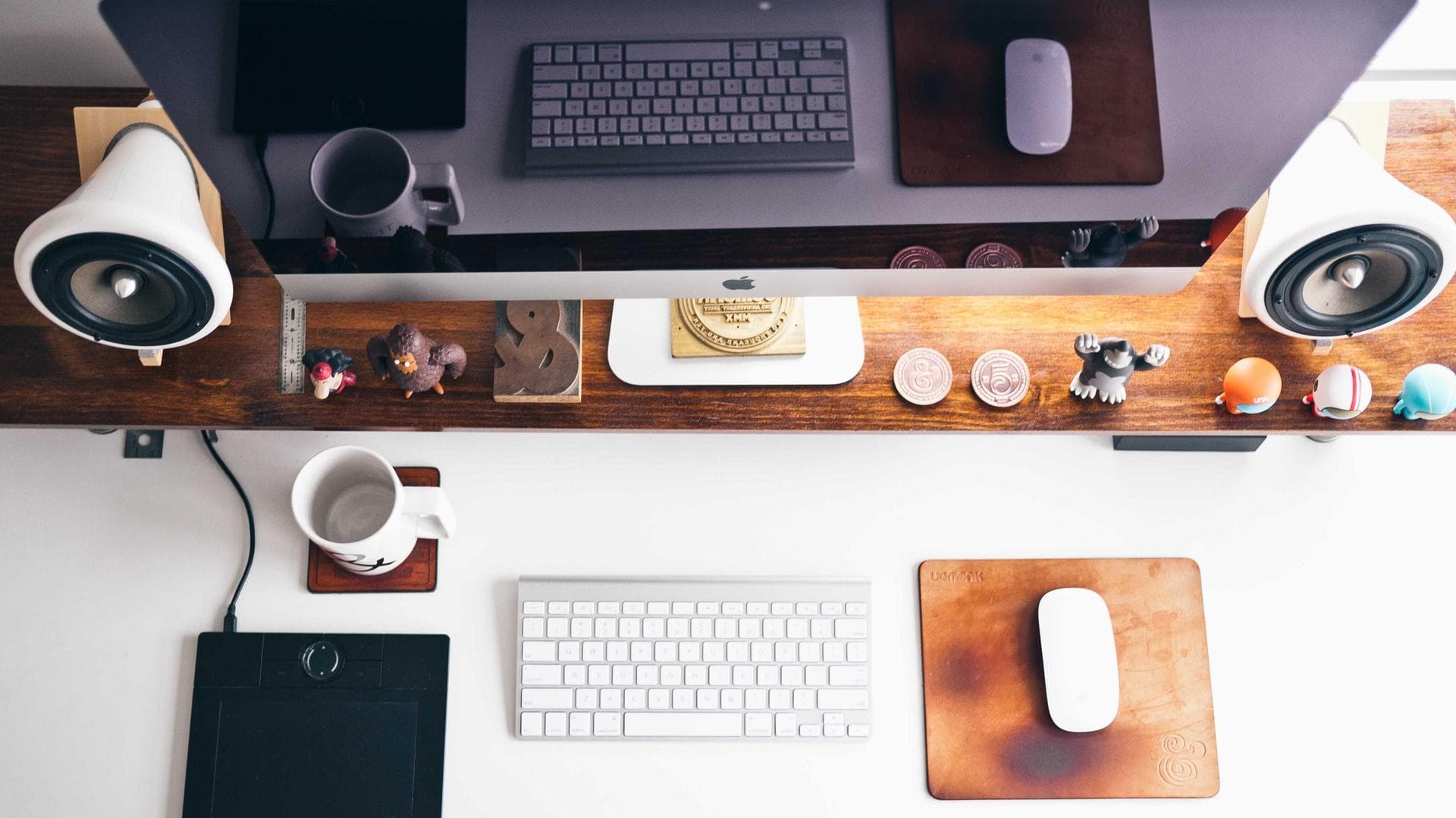 Dark abstract water ripple